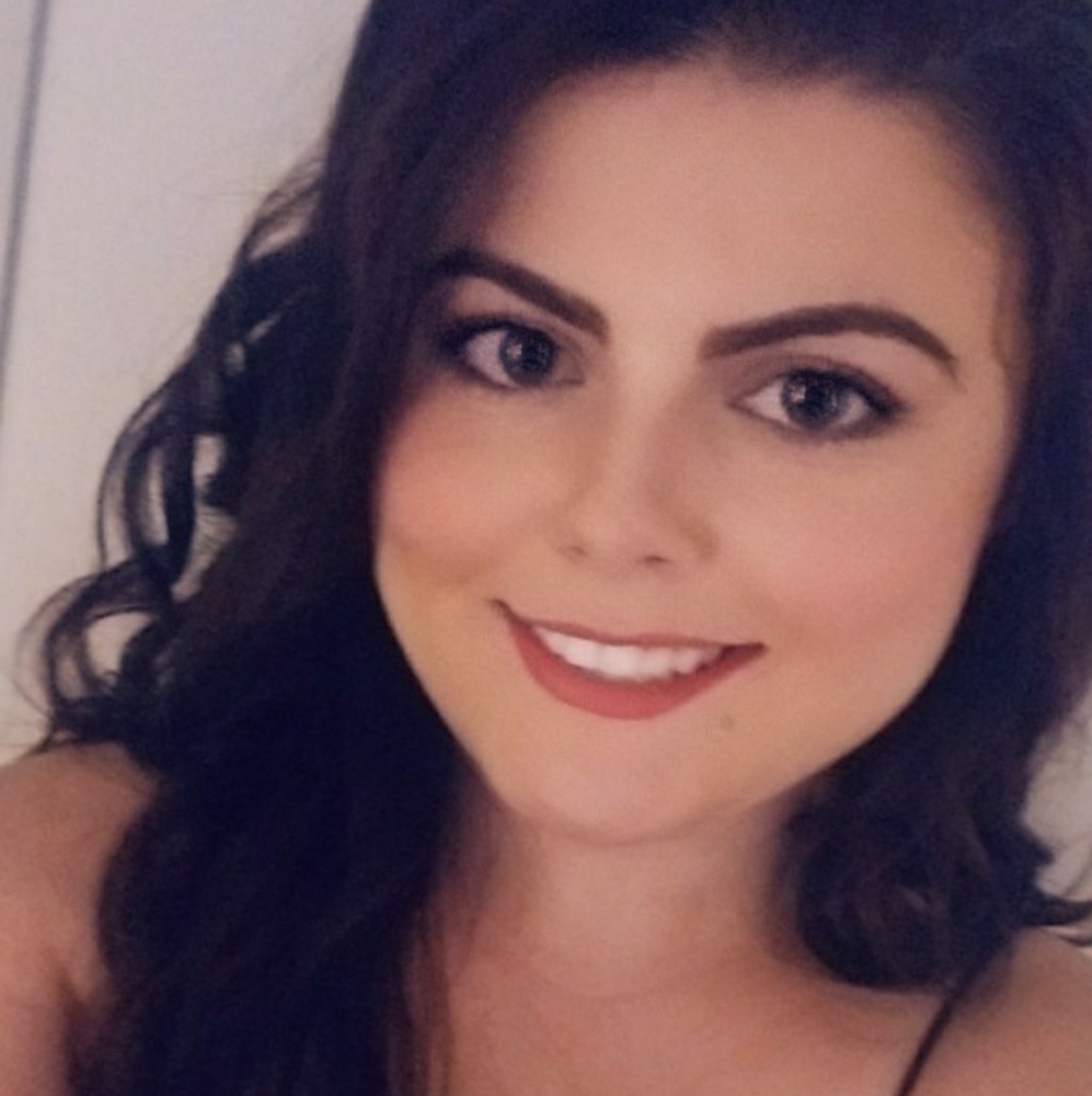 Meet your Posher, Amelia